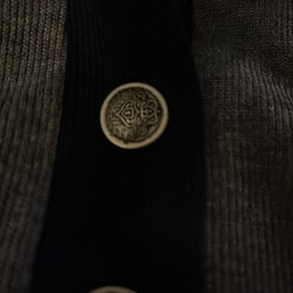 Men’s Top - Picture 4 of 5